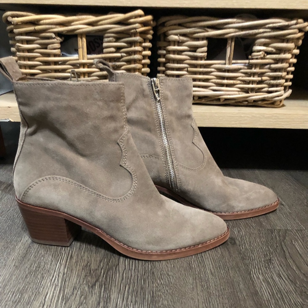 Dolce Vita boots - size 7